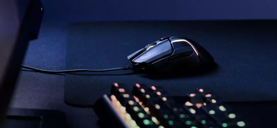 Les Meilleures Souris pour Noël 2025 : Guide par Budget